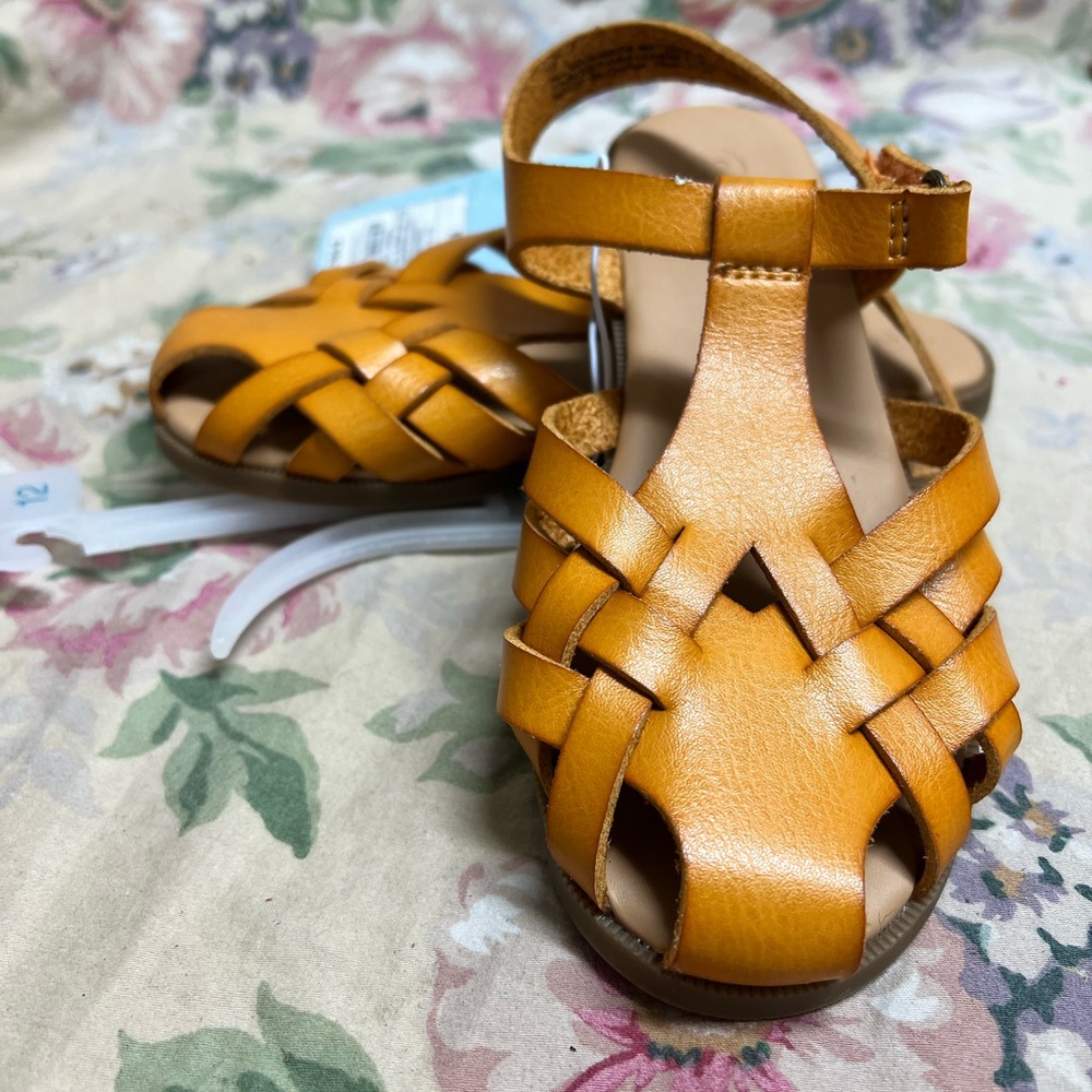 Sandals - Picture 3 of 9